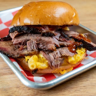 Mac 'n Brisket